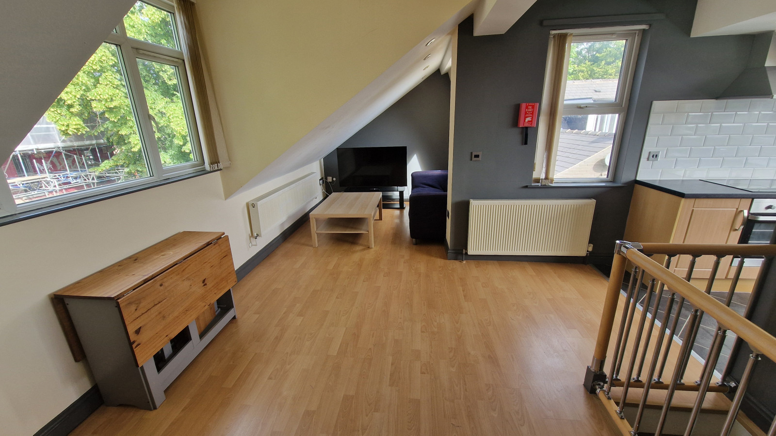 Lounge at 3 Cemetery Avenue